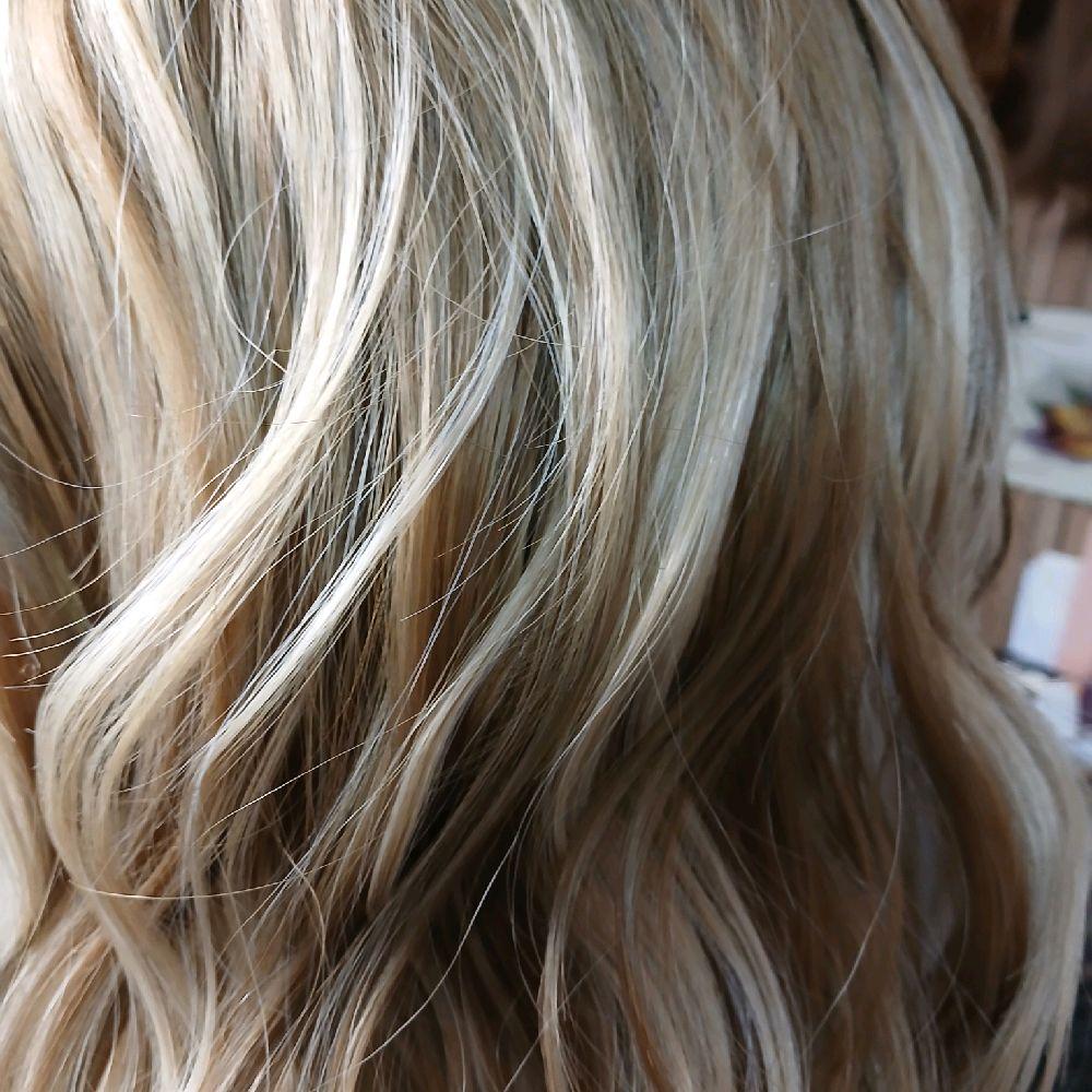 ISOBELLA - Honeybun Hand tied Lacefront